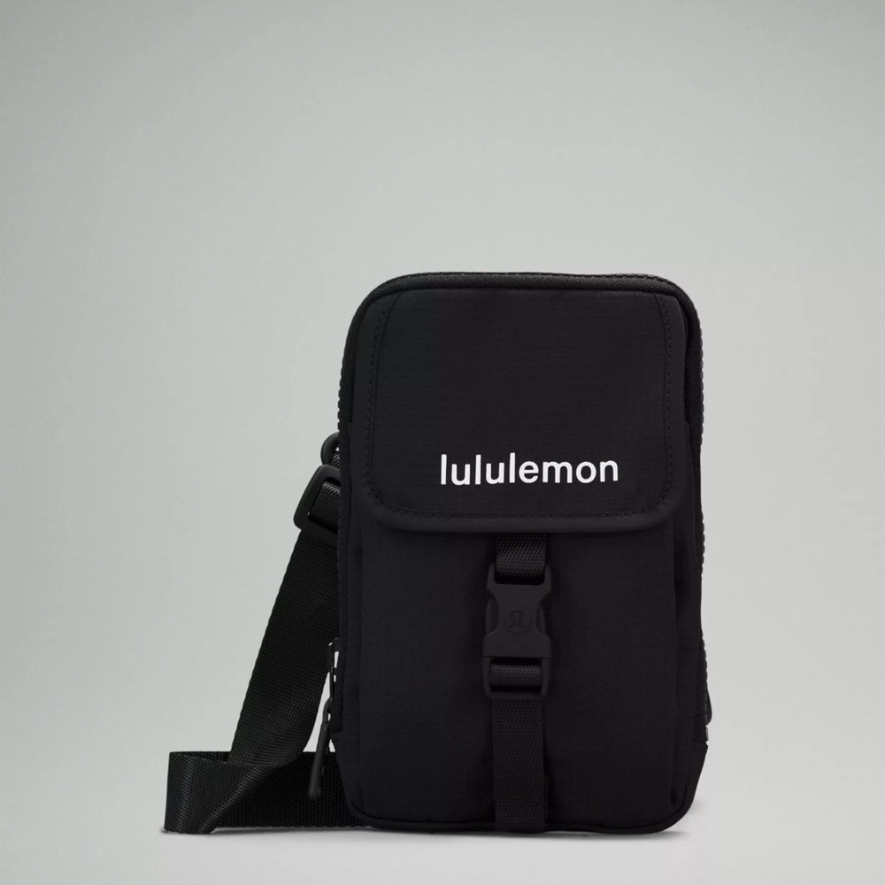 lululemon athletica Black Belt Bag